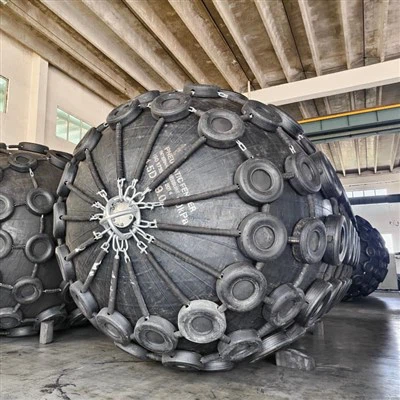 Aripa marine pneumatice Yokohama din cauciuc