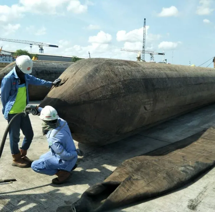 Lansarea baloanelor navelor